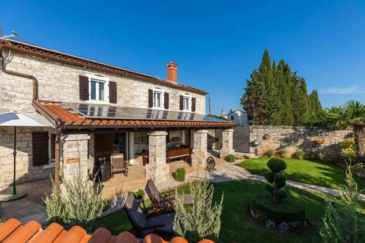 Holiday Home Ana Kanfanar Exterior photo